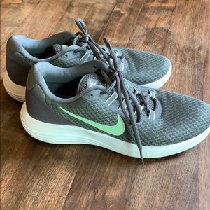 Nike lunar converge running cross training shoes